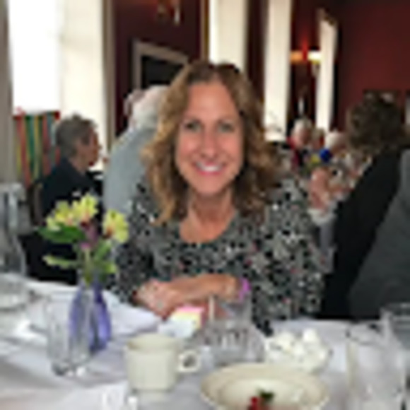 Meet your Posher, Catherine - Picture 1 of 1